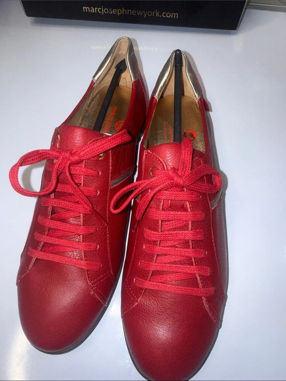 Marcjoseph Golf women's Red NapLeather Lace-Up Sneakers with Gold Accent Size 6.